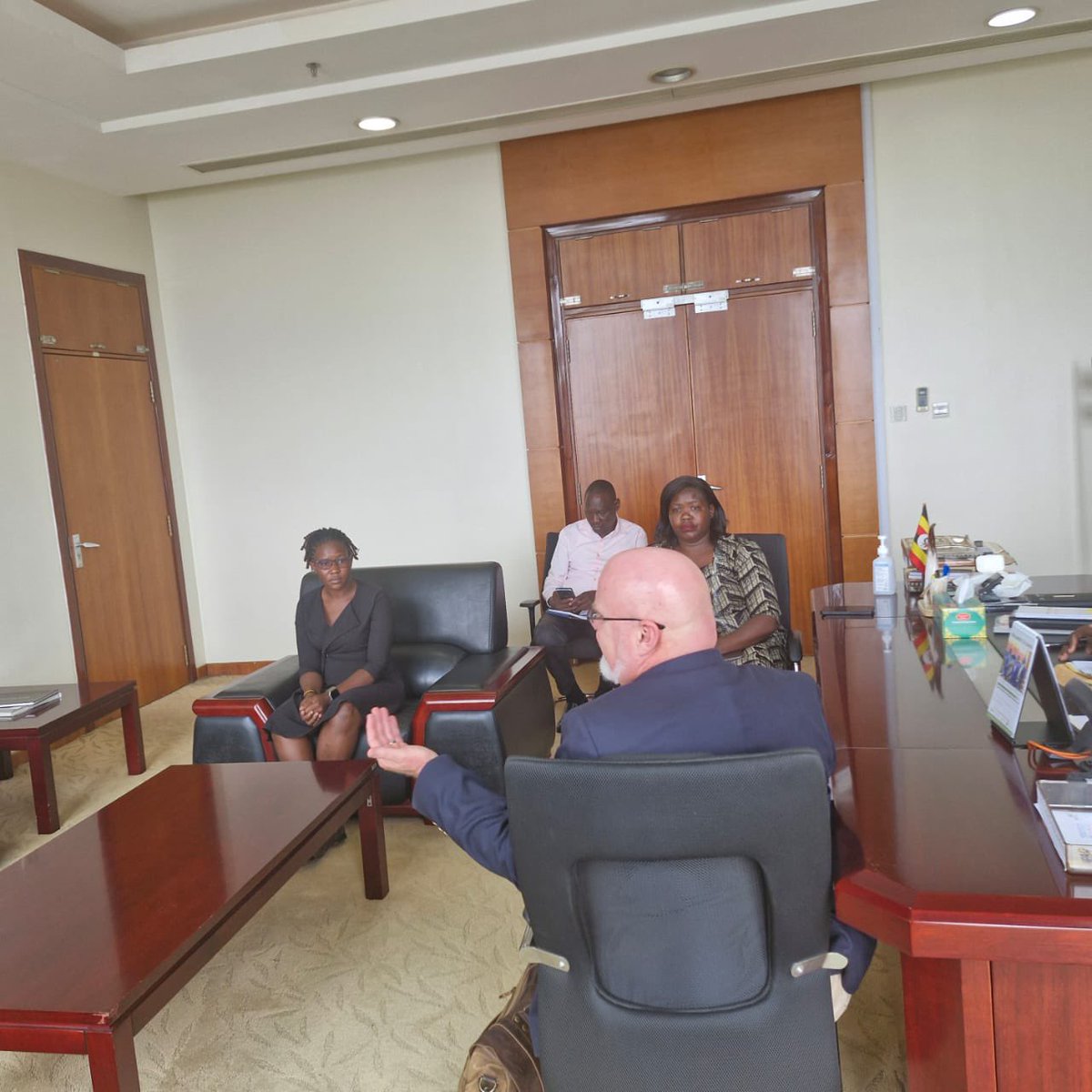 rsnokes's tweet photo. Met with the Hon. Dr. Lukii, Minister to Karamoja today as he brought us together with cultural leaders to plan for storytelling collection during the Karamoja Cultural Event from Sept 6-12 this year. Don’t miss it! #uganda #fulbright #allwaysreal #alwaystroy https://t.co/kE4uOXJgiW