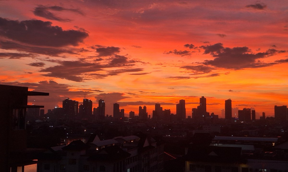 hogannfiles's tweet photo. Will forever be a fan of sunsets 🌇 https://t.co/hj1NE36ybX