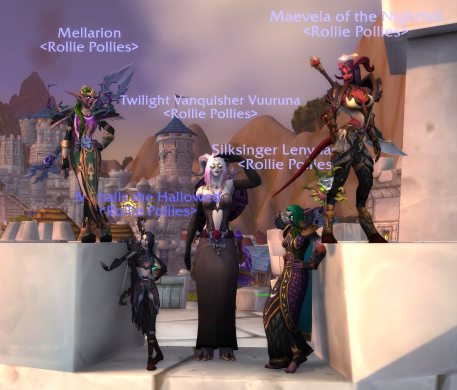 dmwinnie's tweet photo. Squad 👏
I like how even in WoW, I'm the shortest 🥲 https://t.co/n0beVPjRLw