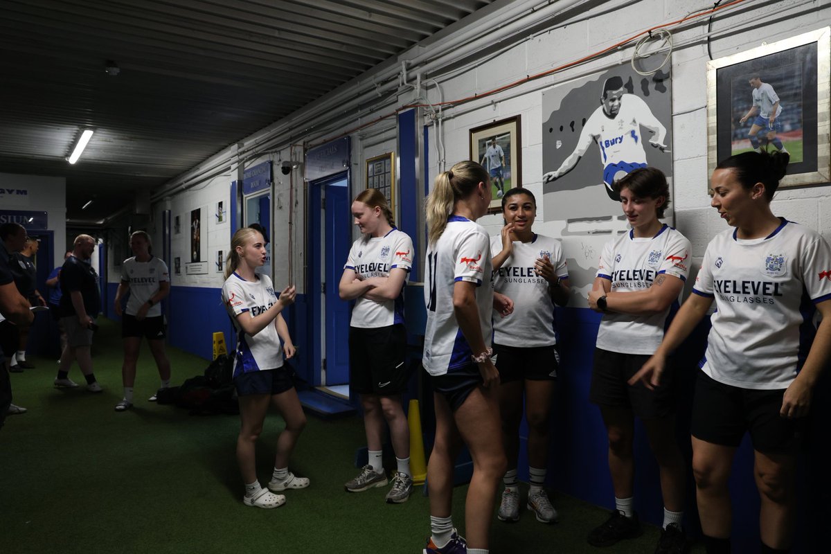 buryfc_women's tweet photo. POV: When the gaffer says "quick team talk" but everyone's trying to work out what Jade's pointing at. Wrong answers only!

#whatcoulditbe⁉️ https://t.co/qkHkTlDMdl