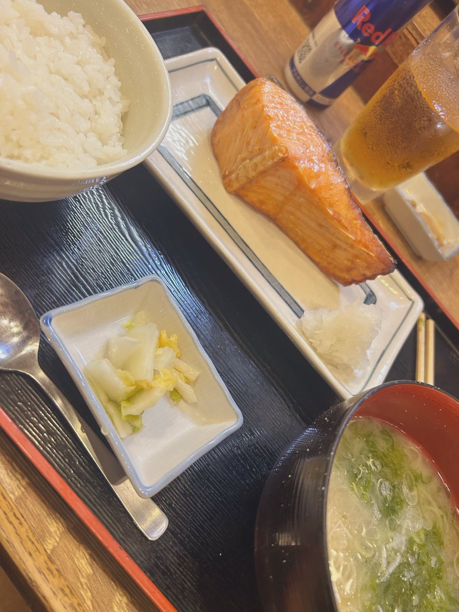 YFsumiko's tweet photo. 磯丸行ったら冷麺あって食べたけど。。。うん。汁は美味しかった🤤
シャケが1番🤤 https://t.co/yPHox6g5qd