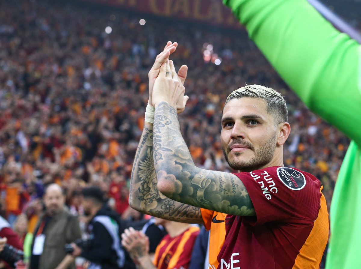DuyumcuAbiniz's tweet photo. Seni çok ama çok sevdik İcardi! @MauroIcardi  
Her zaman Galatasaray efsanesi olarak kalacaksın ve asla unutulmayacaksın! https://t.co/wJAC2AnA8k