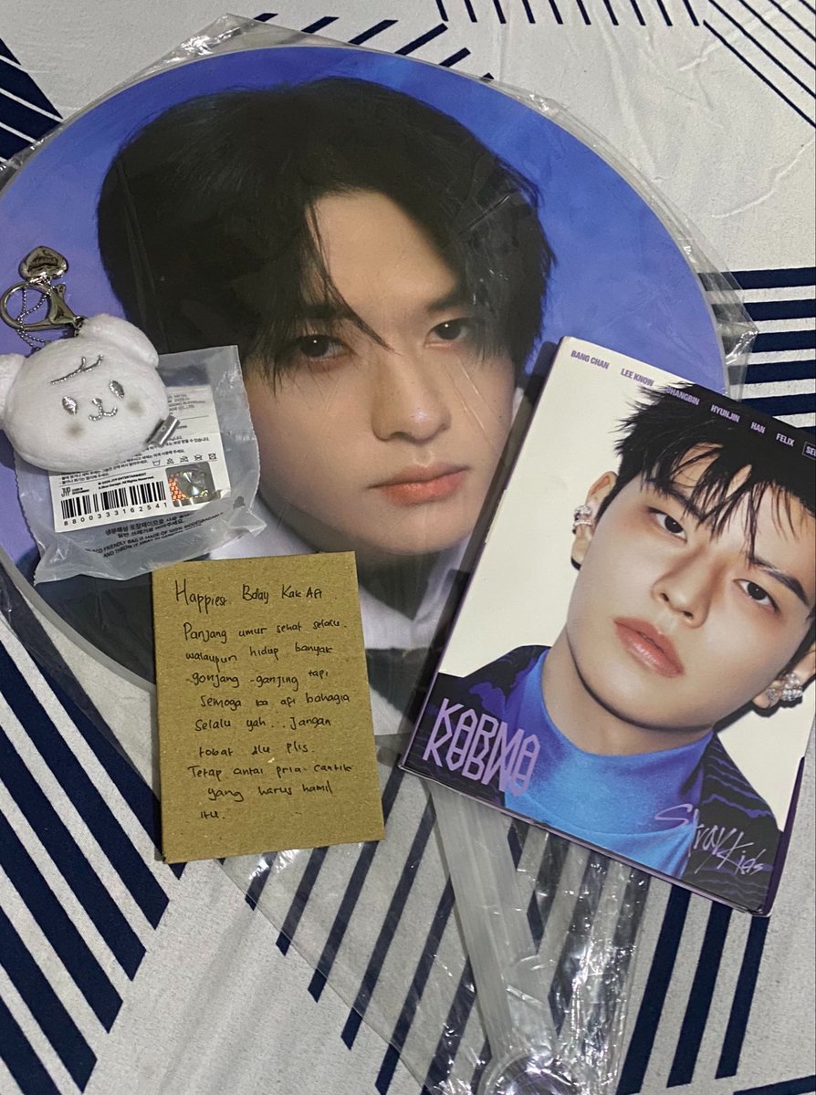 sfungmin's tweet photo. ingin menangies yaa di kadoin ini sama adek adek lucknut akuu, yaamfun maaci banyaaa orgil orgilku 😍 @jeongsungism_ @LKSCB__ https://t.co/EiuMRk2Eot