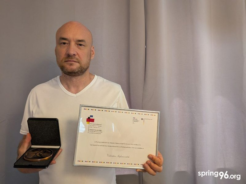 viasna96's tweet photo. Viasna human rights activist Valiantsin Stefanovic has won the Franco-German Prize

It is worth noting that Belarusians have already received this prestigious award.

https://t.co/kigZkqjxpi https://t.co/KagzifkYE6