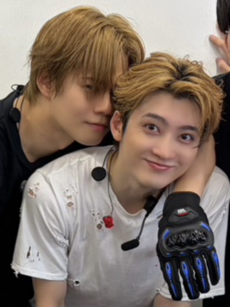 meme_ppy05's tweet photo. 💙ぽんかいふぉーえばー😭😭😭❤️ https://t.co/J28lNgr0yd