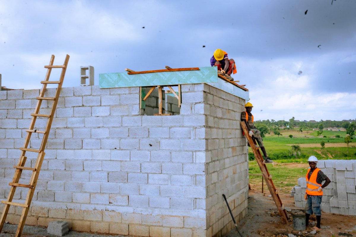 KSHalilu's tweet photo. One year ago, I shared our vision for building the NASENI Innovation Ecosystem. As part of that commitment, I was on site to inspect the ongoing construction of the NASENI Campus and to review progress with the project team.

The Campus will provide innovators emerging from programmes like #InnovateNaija with the environment to transform ideas into market-ready products and scalable businesses.

This is another step towards strengthening Nigeria’s innovation ecosystem and driving industrialization through homegrown technology.

#InfinitePossibilities #KSH