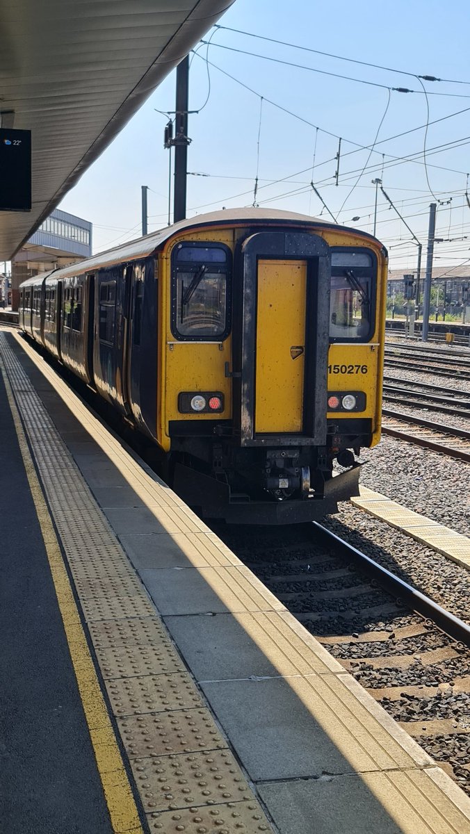 Shaun__92's tweet photo. Northern Trains 150276 forming 2P15 1348 Doncaster to Scunthorpe #northerntrains #northern #allthestations #class150 #brelyork #brel #dmu #sprinter #doncaster #thornesouth #scunthorpe #platform0 #wednesday #15th #july #2026 @northernassist https://t.co/IDWjuGpczD