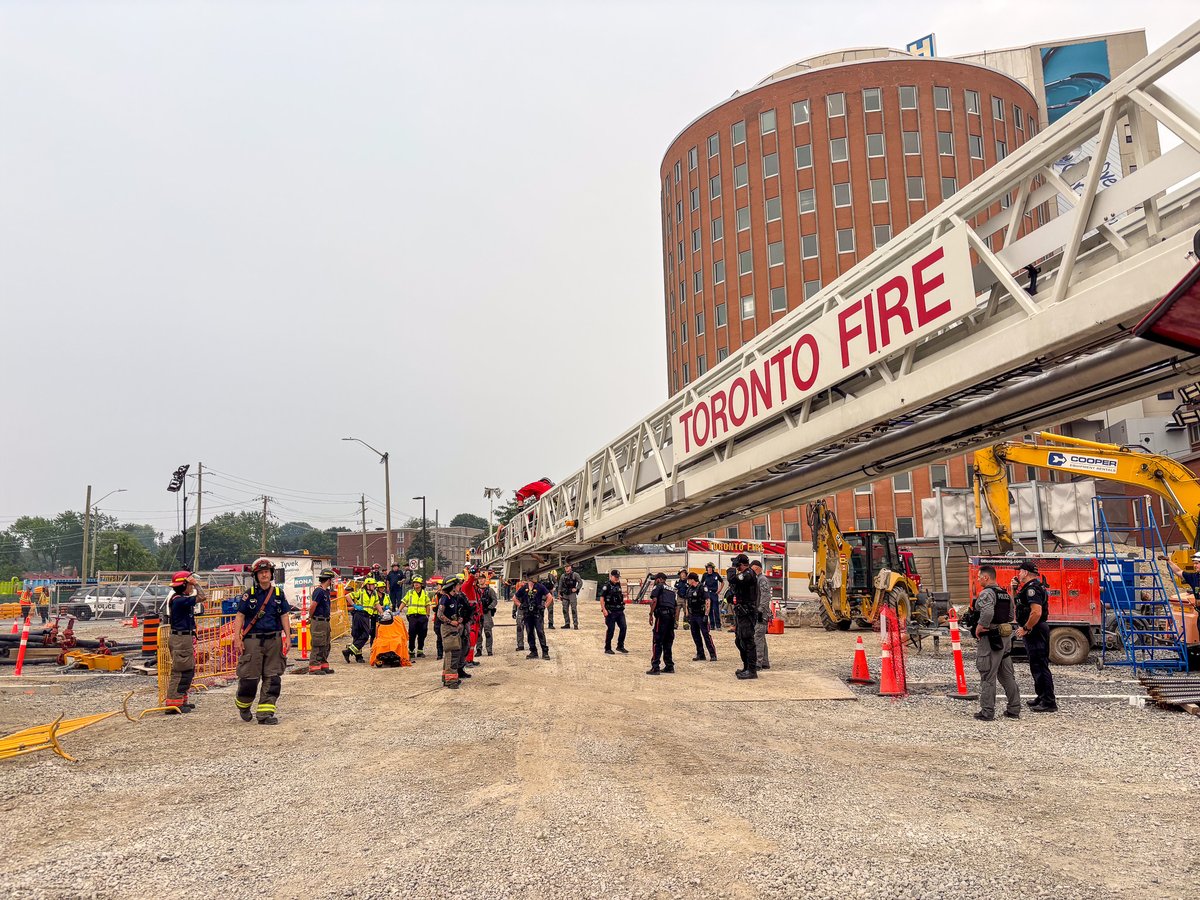 Toronto Fire Services 🇨🇦 tweet media