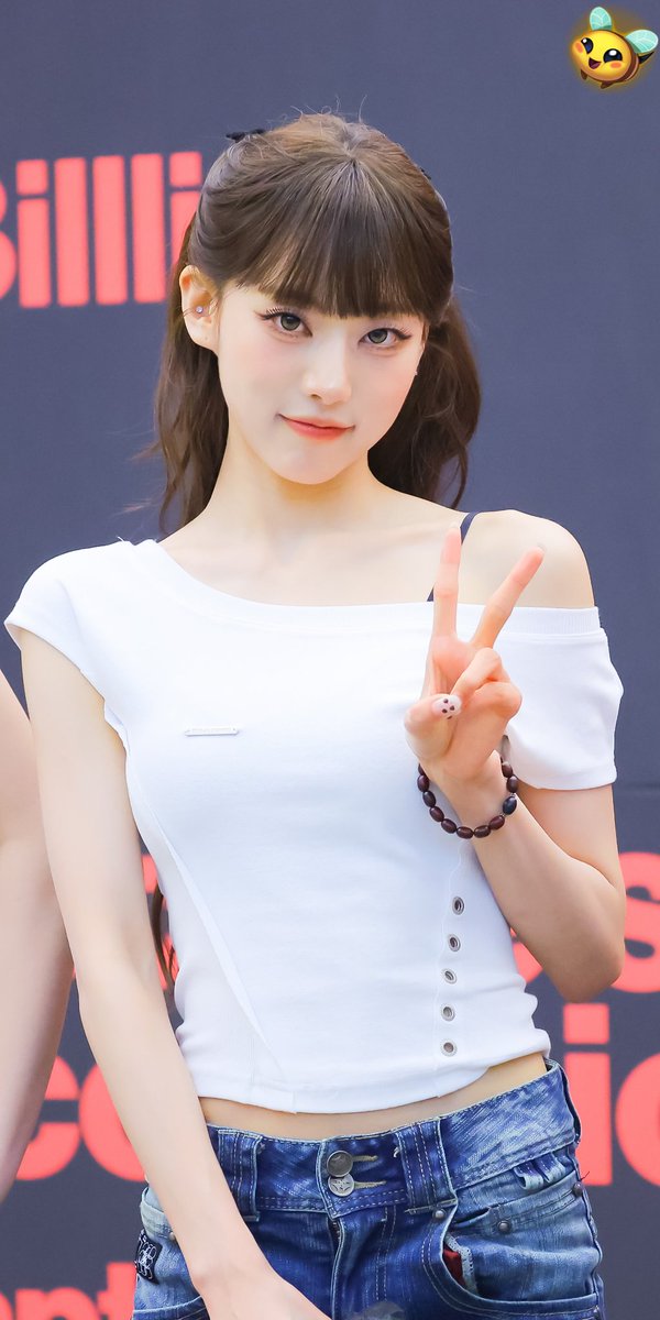 kkulkkulnyang2's tweet photo. 260712 🥟🐱 

#빌리 #Billlie
#션 #SHEON #김수연 https://t.co/EzljKLLodD