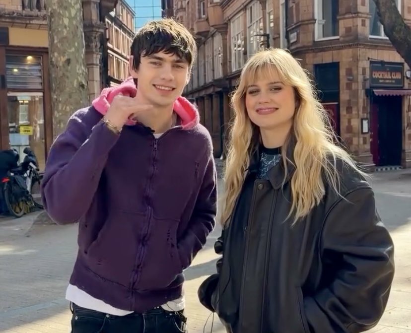 BenedictaLL's tweet photo. oh my god i’m never going to shut up about finding emily and these two pookies 🥰🫶 https://t.co/P8p9NXy51V