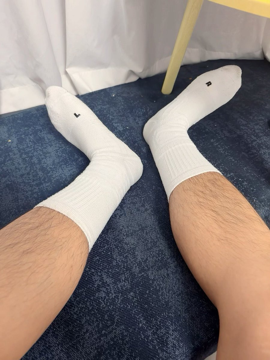 DEW0105's tweet photo. 谁想👅？👋🏻#白袜男大 https://t.co/TZ4HuB8uAY