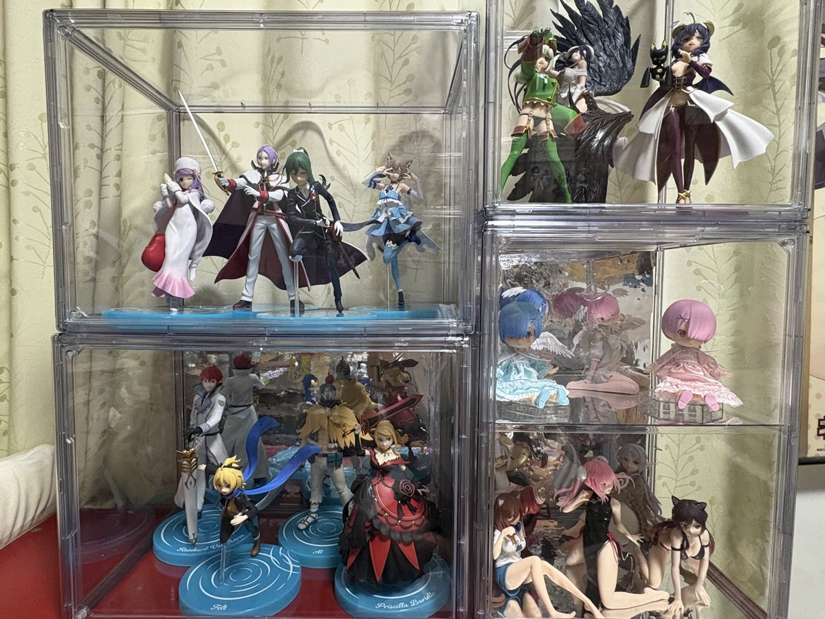 JmadiTy's tweet photo. 今日は組み立てたフィギュアケースにフィギュアを入れてました。
まとめて開封したので49体3時間かかった🤣
まとめてやるもんじゃないな笑
明日はゴンを取りに行かねば･･･ https://t.co/v6Qtk7mRB9