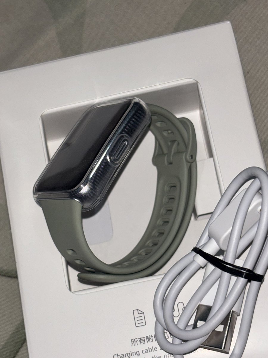 mormourz's tweet photo. #wts Huawei band 11 series (Green)

• Pemakaian belum genap 1 bulan
• Baterai awet banget, jam belum pernah masuk air, berfungsi sangat baik, dan kondisi jam msh mulus banget
(+) Box, charger
(+) Free casing

Rp,- 550.000 (nego tipis)

#zonauang #zonajajan #preloved https://t.co/Vsg0qVaPGS