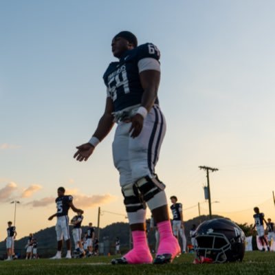 NilvanaSports's tweet photo. HS Scouting Report of Keilan Neal by Jac Eskridge-Smith

🏈 Physical interior defensive lineman with a relentless motor
💪 Strong point-of-attack defender who disrupts the run game
📈 Group of Five prospect with intriguing developmental upside

Report ⬇️⬇️
https://t.co/75TpYkyW1X https://t.co/nFpdPqt2tE