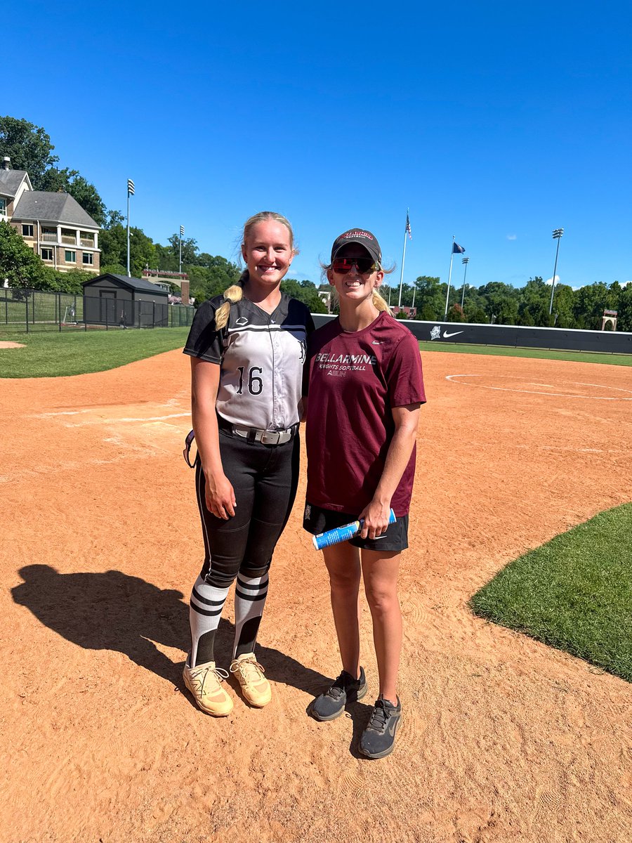 PeytonWendorf27's tweet photo. I had a great experience in the Junior Day camp with @BUKnightsSB @LouisvilleSB @AshlandUSball I appreciate all the input the coaches had for me while I’m working out my swing. #2027pitcher #27grad 
@GracieS2027 @Pmurphy08 https://t.co/8838fpaqVQ