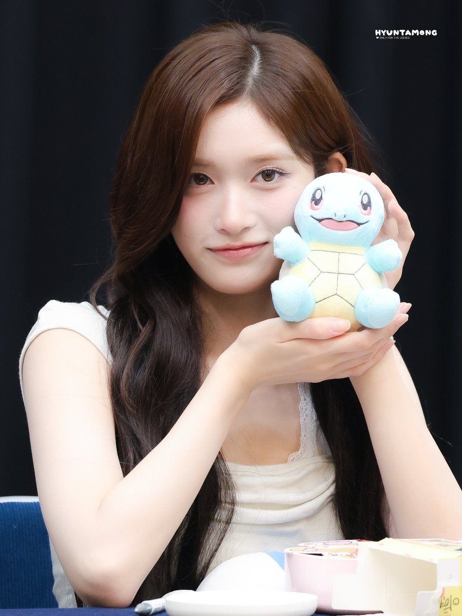 hyuntamong_0221's tweet photo. 260712 #IVE #아이브 #LEESEO #이서 #イソ https://t.co/7vRNexQwnD