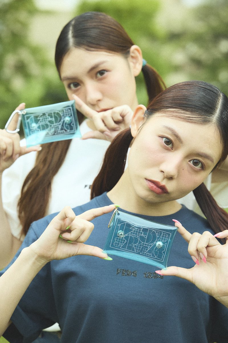 Raspberry3848's tweet photo. @frederitter san 「UMIMOYASU 2026-2027 MOVE-SUDDEN MOVE-」 

@shittan_48 とグッズのモデルをさせていただきました🌻
ありがとうございました！

#フレデリック #frederic #SAHOSHIHO https://t.co/jUx3pz1Oha