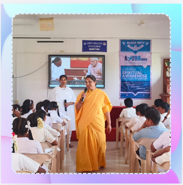 ayudh_india's tweet photo. 🌍 Think Global. Act Local.

The #AYUDH Pre-Registration Session at Amrita Vidyalayam, Nagapattinam inspired students to turn local action into global impact through service and responsibility.

"Small actions. Big impact." 🌱

#AYUDHIndia #Nagapattinam #InspiredByAmma https://t.co/sFZBbNdIjG