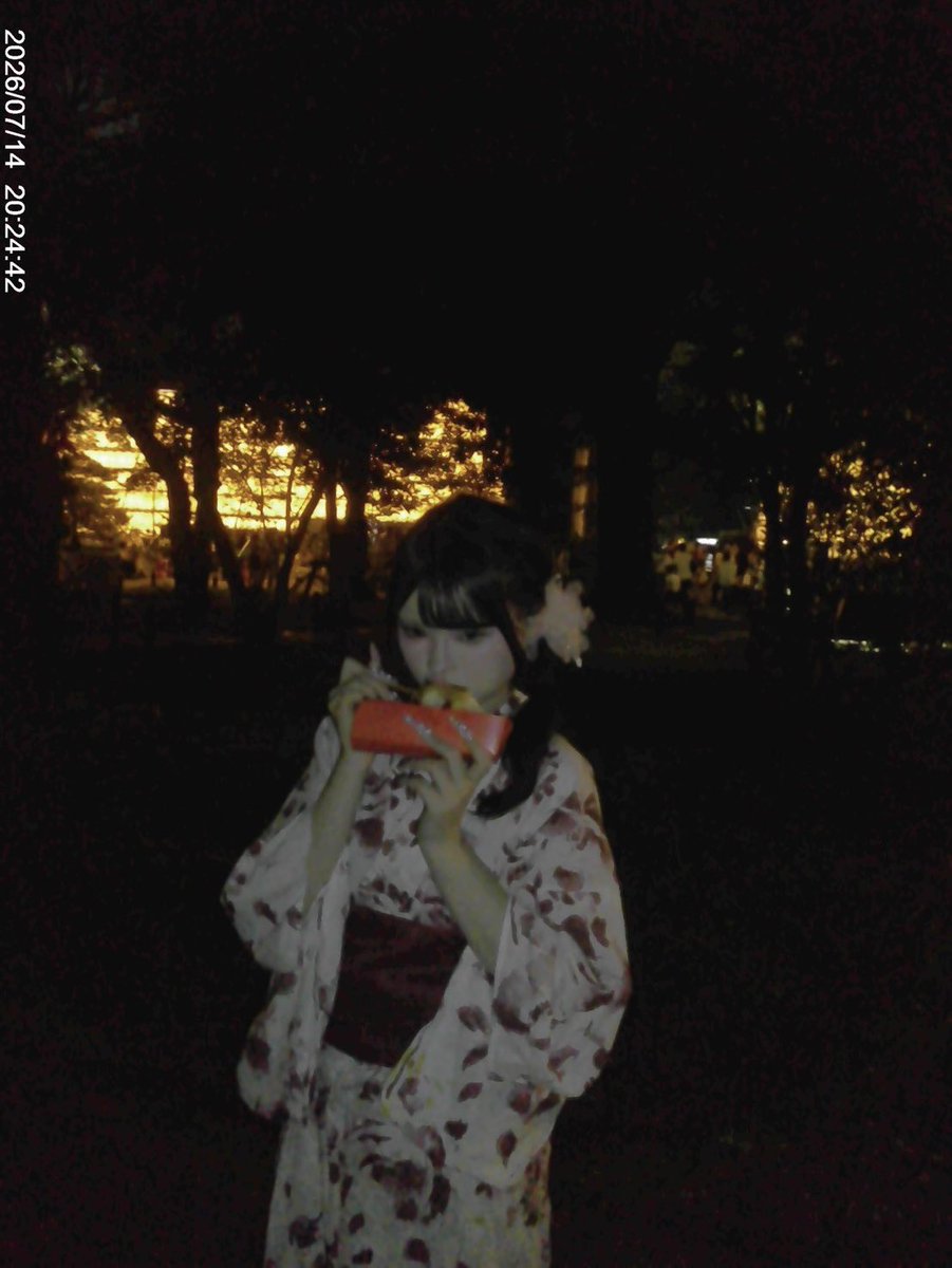 sypppppp__'s tweet photo. せっかくお祭りいったのにチーズハットグだけ食べて帰ったょ https://t.co/cs3PxtNI4K