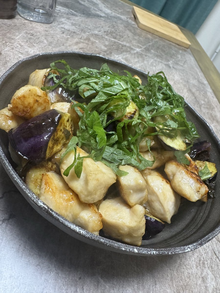 sakure0069's tweet photo. 茄子と梅肉のやつうますぎるやろ！！！！！ https://t.co/rp4Ppqwyj0