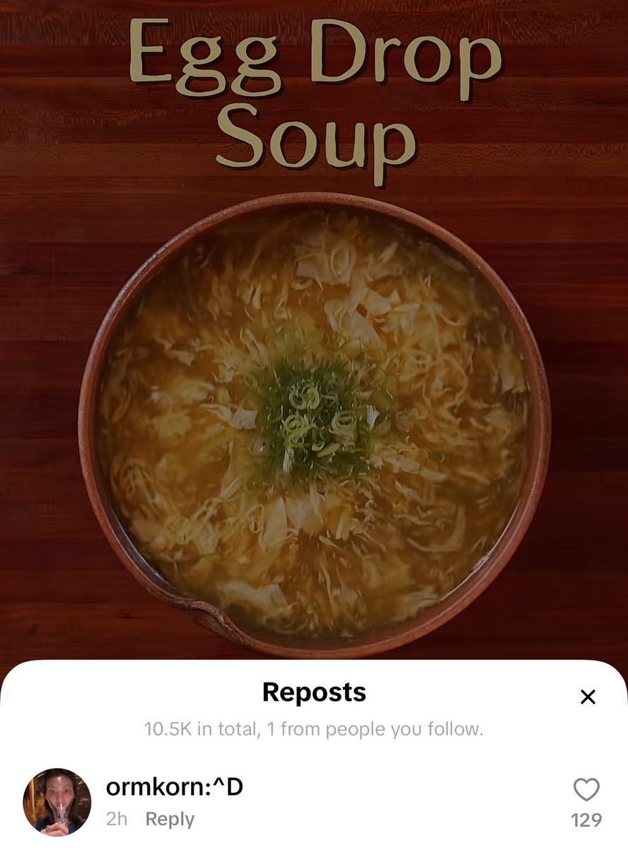 jamedeamas's tweet photo. After the whole "Orm cut her finger while cooking for Ling" rumor, Orm went to repost an Egg Drop Soup cooking tutorial on TikTok today 🤭🫣

FYI: Orm once reposted a "Make him fat so he doesnt run away" vid just one day after fans were joking that she’d cut her finger cooking for Ling 🤣