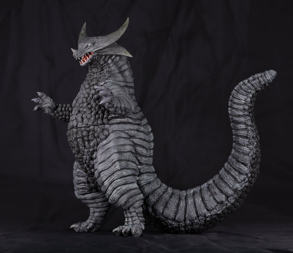 WF ワンフェス hellpainter 二代目　ゴモラ 　完成品 Post by YOU星人 WF2026S 3-22-11 on X: ゴモラII