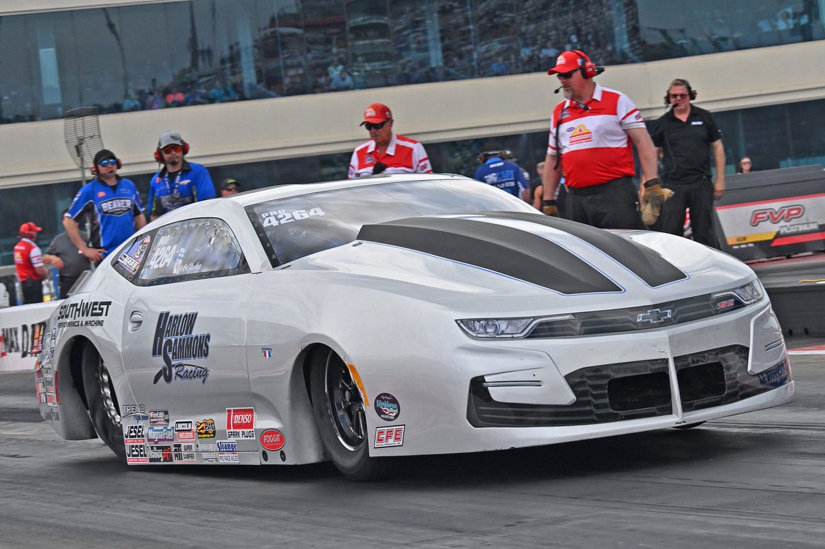 ChrisMcGahaPS's tweet photo. Let it eat. ๐จ
#ProStock #NHRA https://t.co/y8TLnn5V05