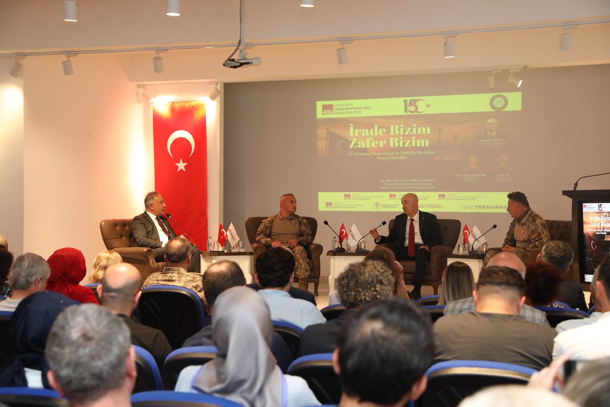 HBV_Turizm's tweet photo. Ankara Hacı Bayram Veli Üniversitesi ve Gazi Üniversitesi işbirliği ile Turizm Fakültesi ev sahipliğinde düzenlenen “İrade Bizim, Zafer Bizim” temalı 15 Temmuz Demokrasi ve Millî Birlik Günü Anma Programı yoğun katılımla gerçekleştirildi. https://t.co/WebzJdkeiz