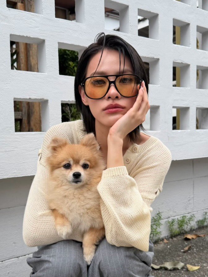 manbodemi_'s tweet photo. จัดอันดับคนเลี้ยงหมาที่น่ารักน่าอุ๋งที่สุด🐶🕶️
นัมเบอวันเบย
#RayBan
#emiamily https://t.co/d3T5BI5Rxp