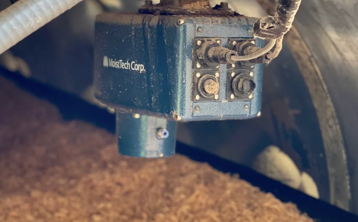 MoistTech's tweet photo. MoistTech showcased its IR-3000 series at the International Biomass Conference, providing real-time moisture measurement for wood pellets, chips, and other biofuels. #Biomass #Bioenergy https://t.co/lT2r9UJCh7 https://t.co/ueUfNjcBi3