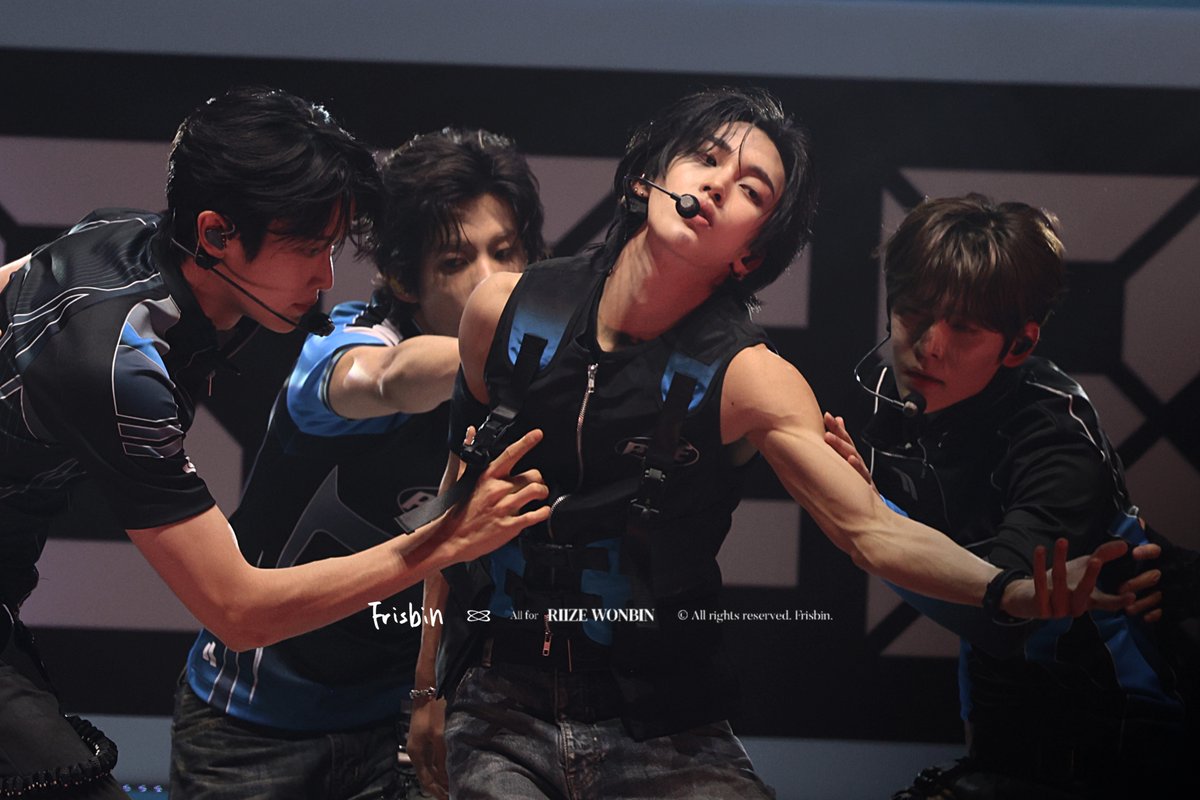 frisbiin's tweet photo. 260715 도쿄 요요기
#라이즈 #RIIZE #원빈 #WONBIN https://t.co/yZG2QxgdAw