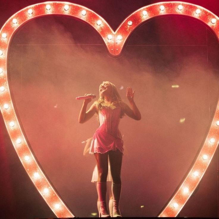 almostri's tweet photo. happy 4 years of screaming "I'm a slut"💌 https://t.co/j7ibnISBbm