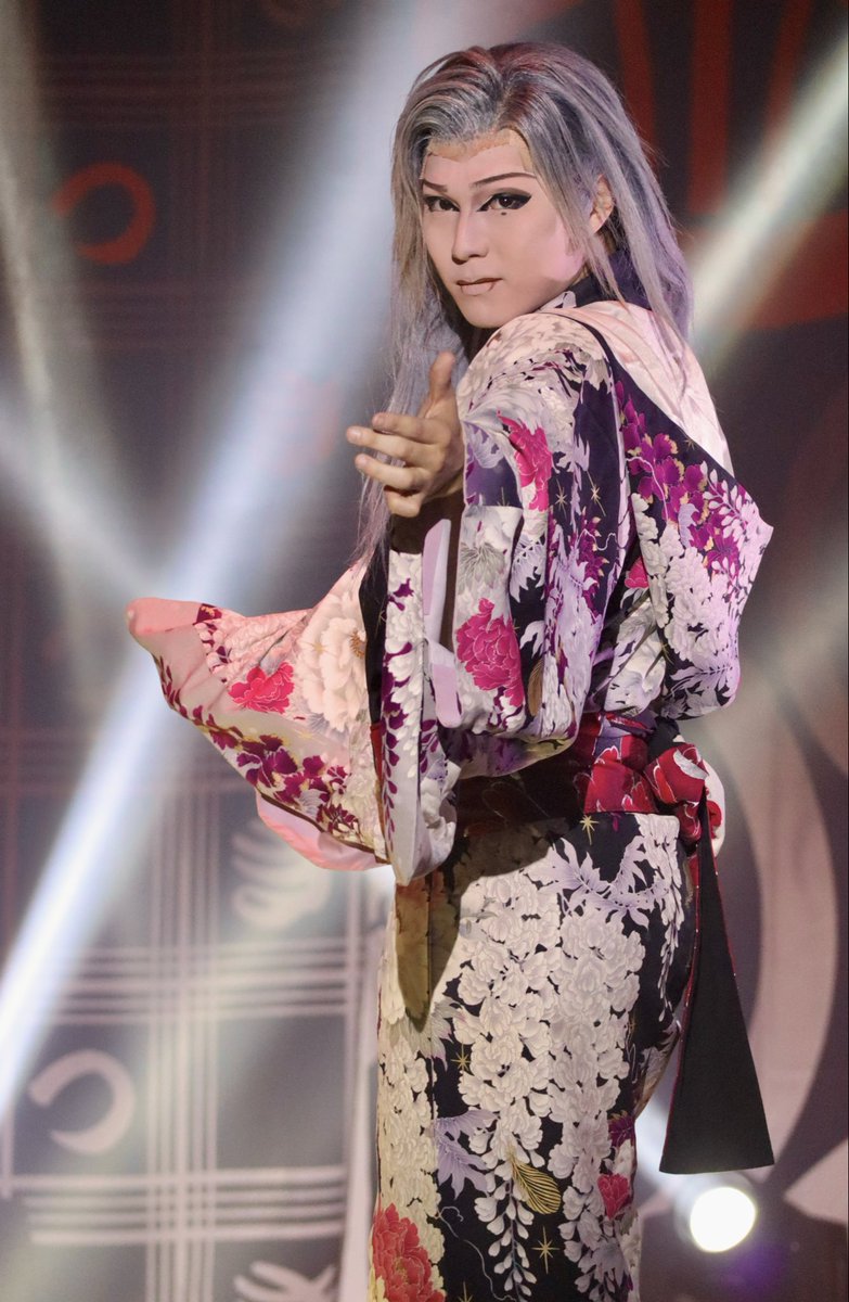 kumi1008_kz's tweet photo. 2026.7.14 in 明石ほんまち三白館 ☾
『劇団暁』

♪ 潮騒 

#劇団暁 花形 #三咲隼人 https://t.co/bYbiOfJb5k