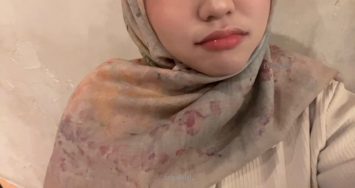 fasyalalal's tweet photo. hijab motif cakeupp kan😋💗💗 https://t.co/2NZUfo5f2I