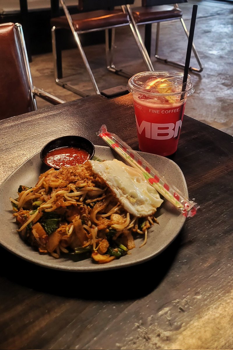 IndomieTelur tweet media