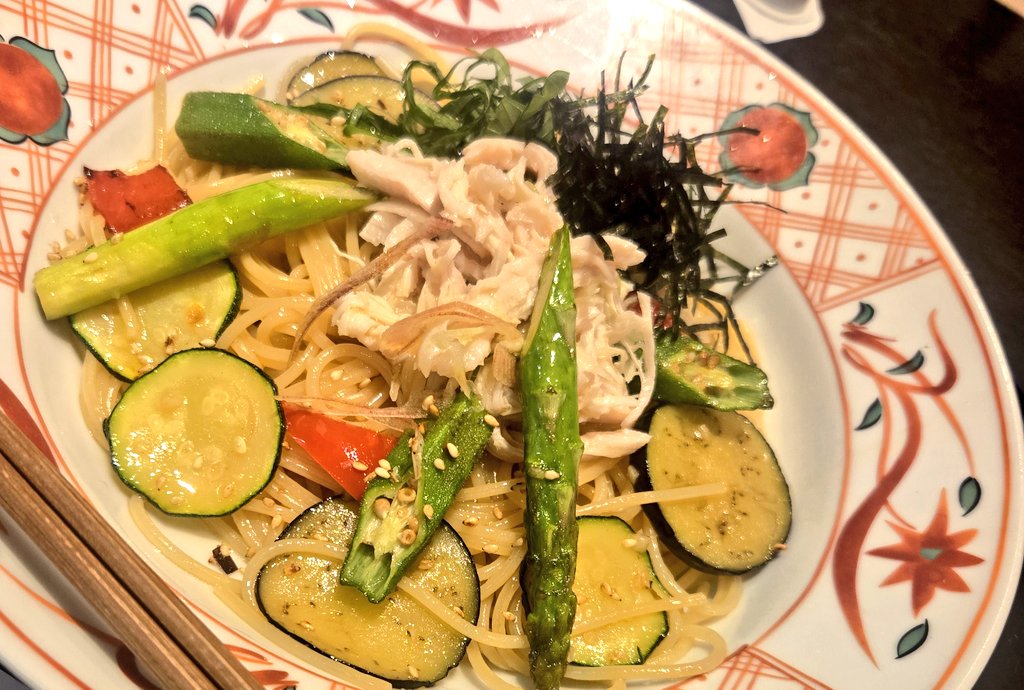 10_hakka's tweet photo. 誕生日ｲｪｲ！写真は誕生月ですし…と飲食したものたち https://t.co/byBHqRvD2X