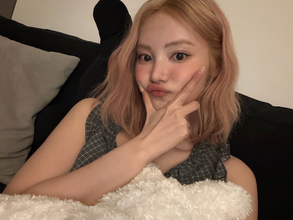 gowonsz's tweet photo. neapolitan eye circle https://t.co/OXR8uyZYAX