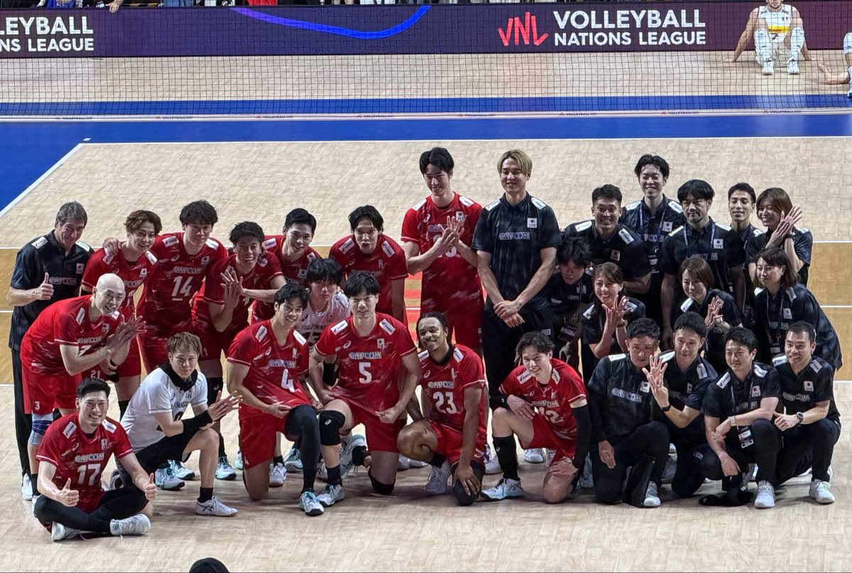mnm_cd's tweet photo. どらほーよかった🙌

そしてこちらもイタリアにフルセットで勝ちきった🏐
みんなかっこよかったー！！！！！ https://t.co/hOz2SidU6W