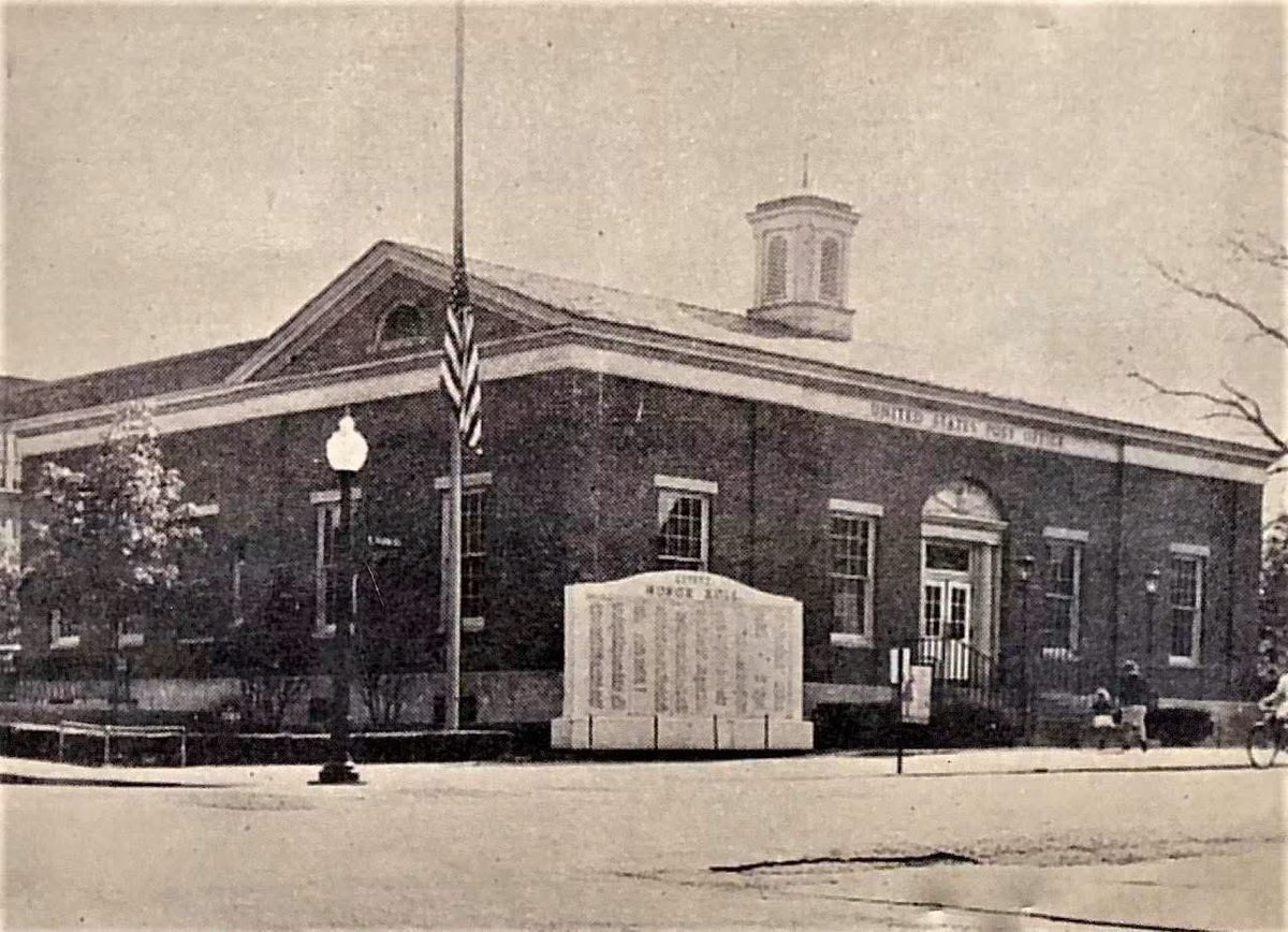 LititzMuseum's tweet photo. Did you know....During World War 2, an Honor Roll was constructed in front of the Lititz Post Office, which listed the names of all of the Lititz residents who were fighting for our country overseas. https://t.co/wsoxpTMg30