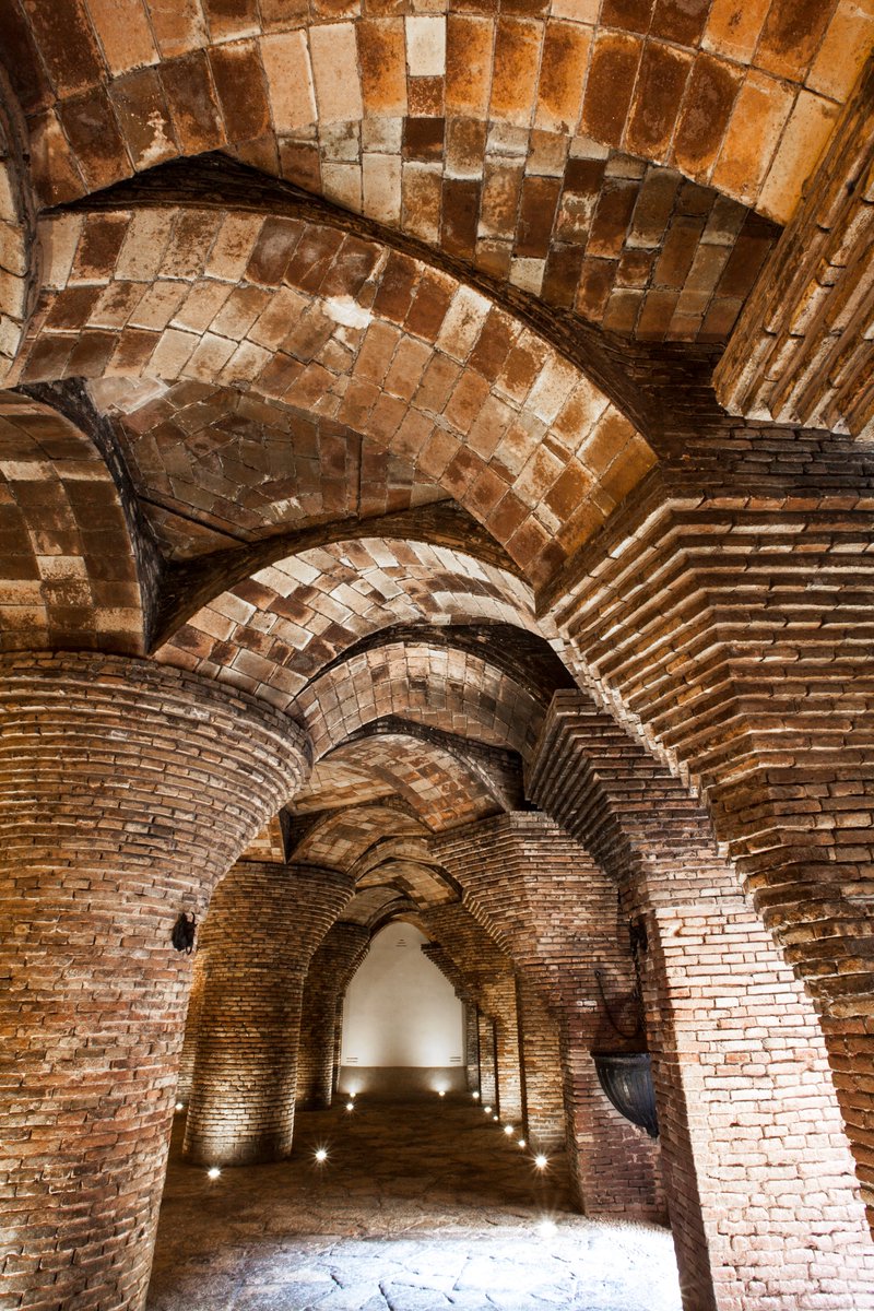 PalauGuell's tweet photo. 🎨Talent emergent en arts, música i arquitectura
👉La #FundacioGüell obre convocatòries per a joves creadors: Arts Visuals, Música i Arquitectura 
📄Bases a la bio.
🗓 Fins al 30/09/2026
💫 Una oportunitat per fer créixer el teu projecte
@diba @culturadiba #Palaugüell #AnyGaudí https://t.co/PDhJZsND8u