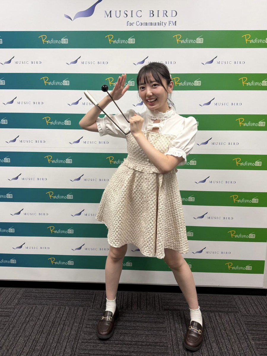 mizuchaya_radio's tweet photo. 【#みず茶屋 19時台セットリスト】
①質問、恋って何でしょうか? feat.ハコニワリリィ／MARUMOCHI from HoneyWorks
②Show fight !／フューチャーガールズ（AKB48）
③あゝ人生に涙あり／里見浩太朗・横内正
④中央フリーウェイ／荒井由実
⑤Meteor-ミーティア-／T.M.Revolution
⑥HOT LIMIT／T.M.Revolution
⑦君のことがすきだ／#水萌みず
⑧poi／Saucy Dog