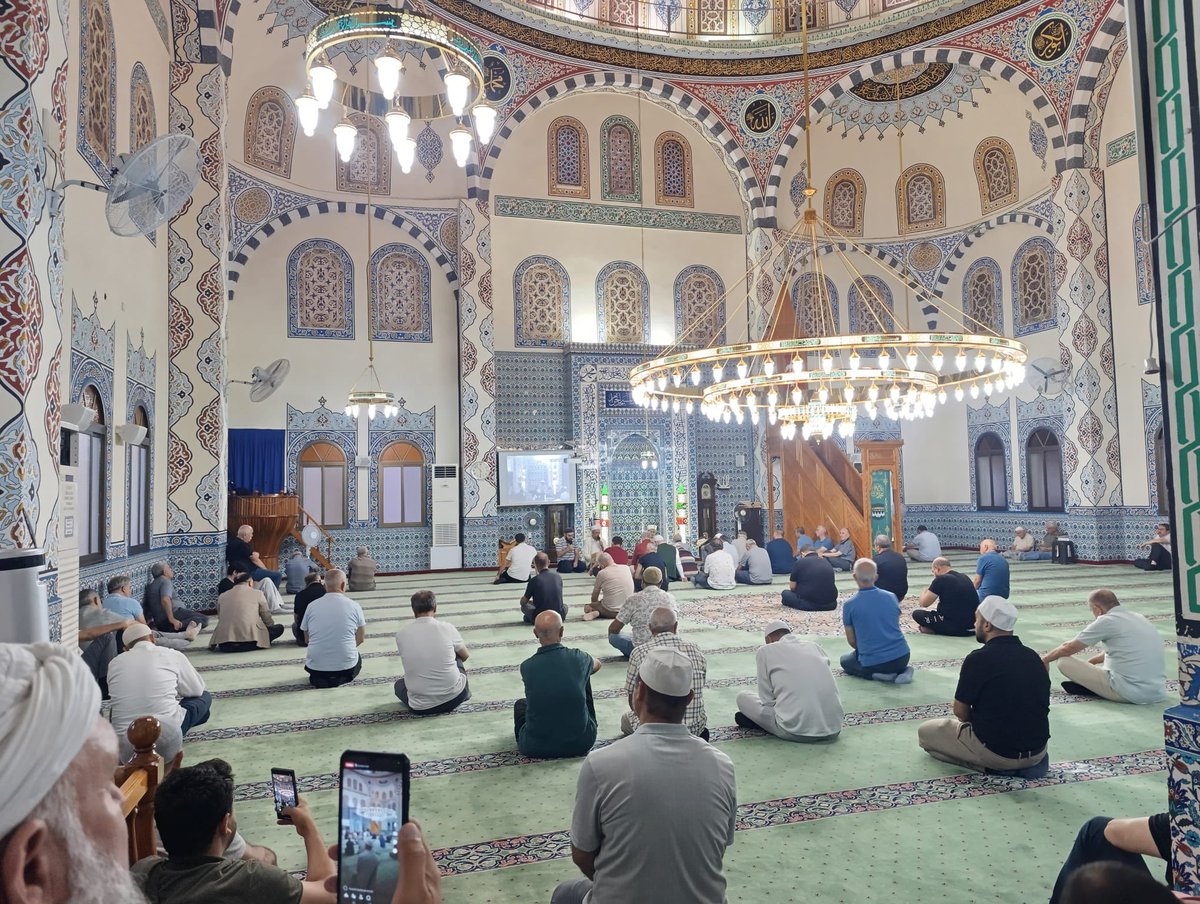 gzmrmftlk's tweet photo. Namaz akabinde İlçe Müftümüz Harun YILMAZ tarafından 15 Temmuz Fetö Darbe teşebbüsüne karşı milletin şanlı direniş destanın öneminden bahsedildi ve şehitlerimiz için okunan hatimlerin duası yapıldı. Rabbimizden kabulünü niyaz ederiz. https://t.co/KQ1Mn9ExNR