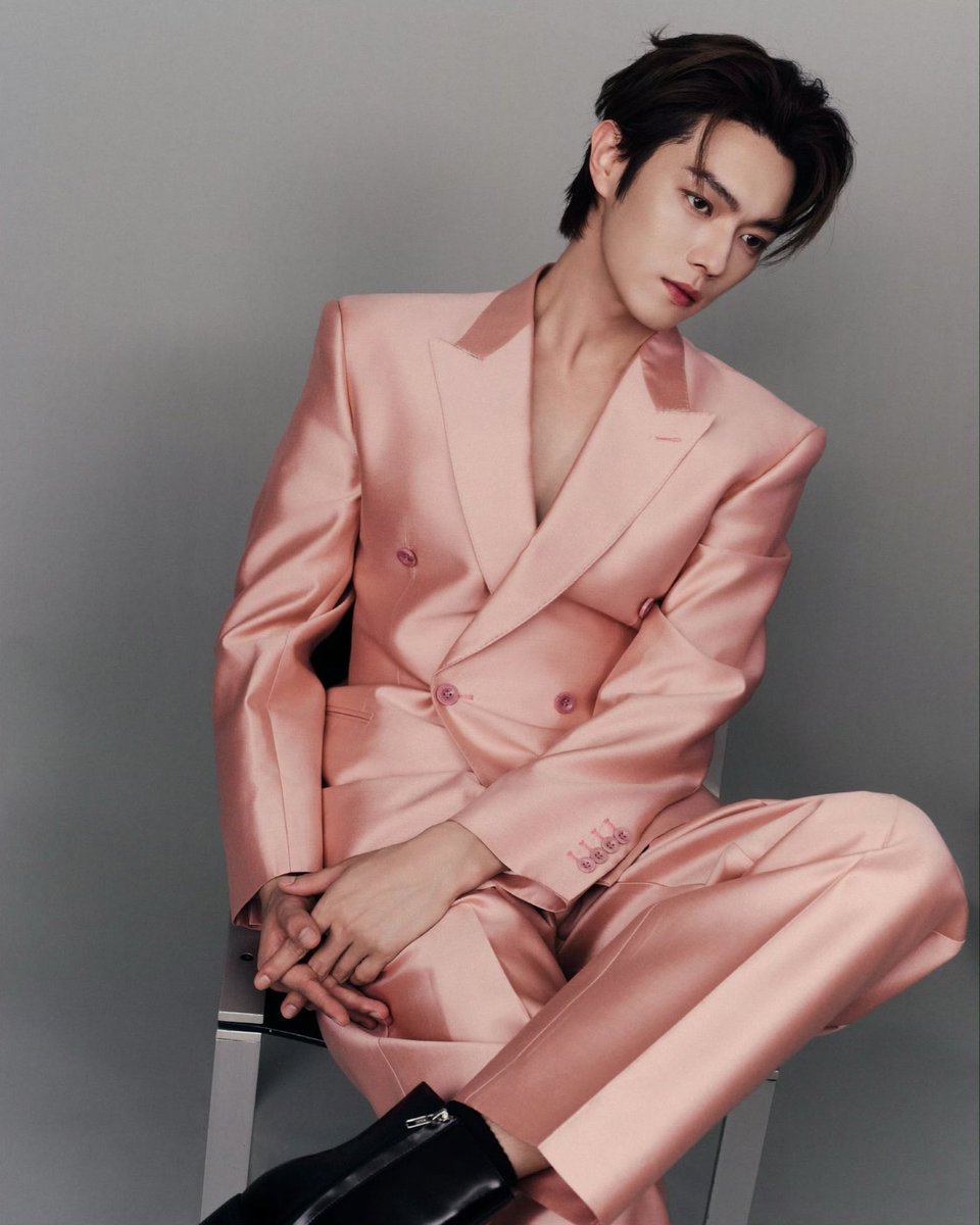 Xu Kai Studio Weibo (1/3) 7.15.26 today's handsome guy Xu Kai, 100