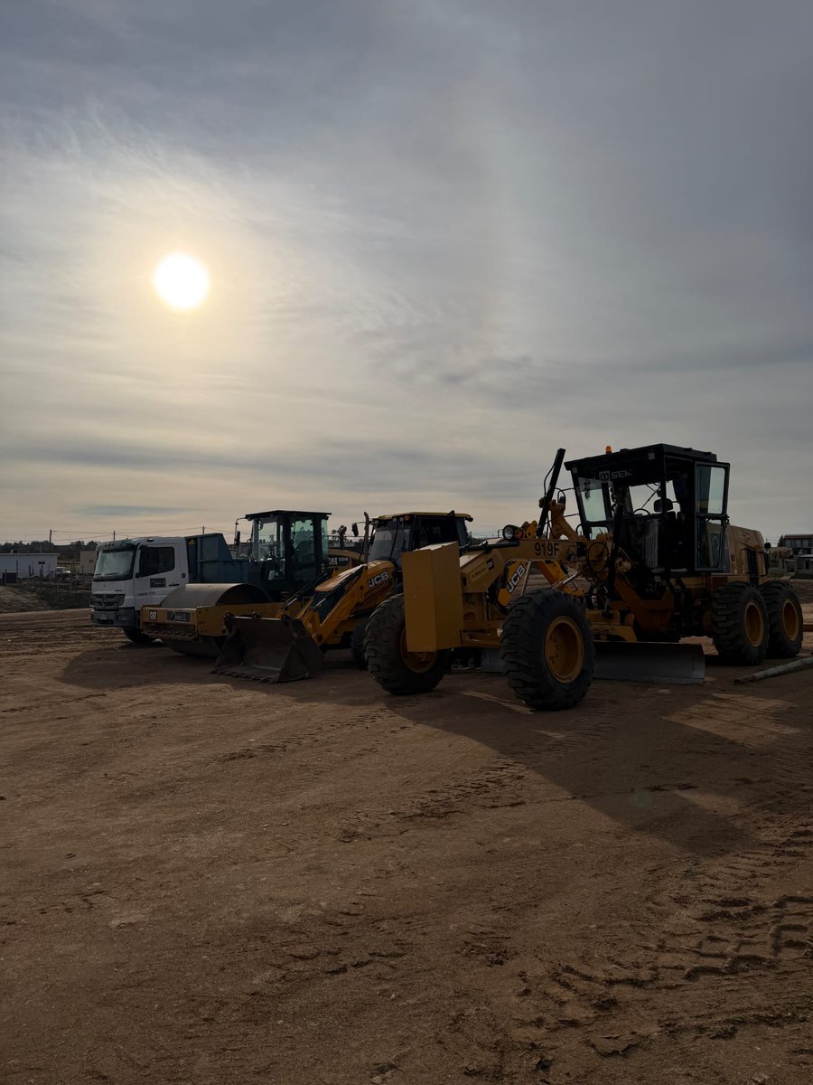 PajaroEnciso's tweet photo. ¡OBRA INTEGRAL FINALIZADA! 👷‍♂️🚧
Ubicación: Barrio Jardines del Cortijo.

• Plazo: 40 días ⏱️
• Caños: 250 unidades 🛠️
• Material: 6.670 m³ movilizados 🚜
• Inversión: $5.163.157 💵

Mejoramos el drenaje  para una mejor calidad de vida. https://t.co/ckFDxuKJ08