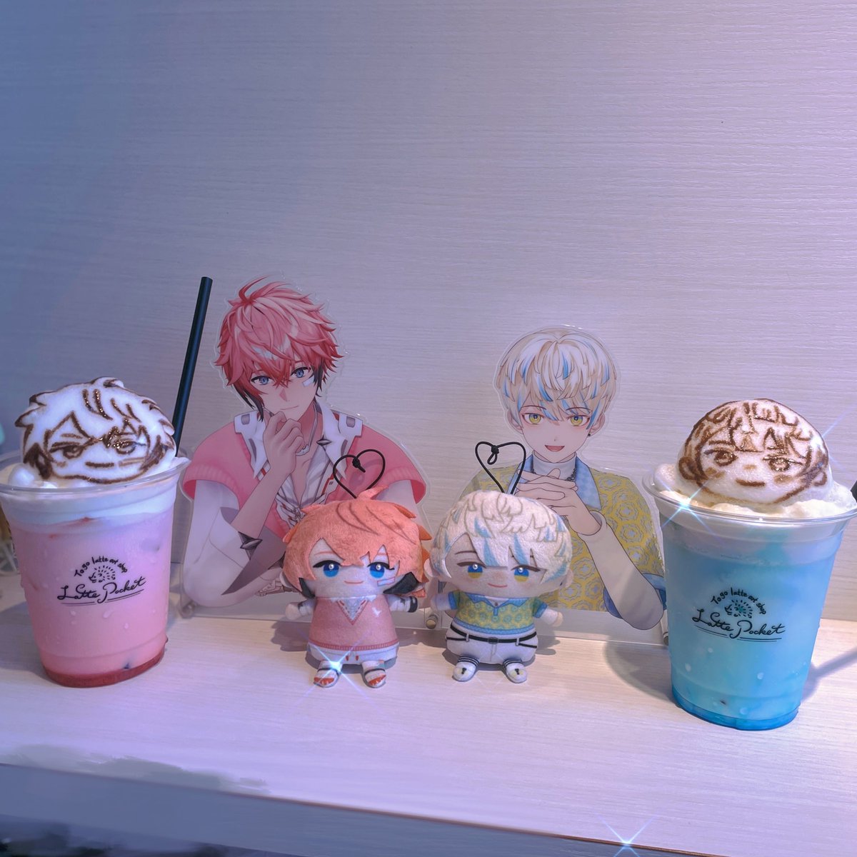 0hwm0's tweet photo. 📍Latte Pocket 

期間限定のヨーグルトラテがマナくんの色にぴったりだった✊🏻🎶

レジにキリンちゃんもいたよ🦒🧡

 #マナの眼 https://t.co/QQGfrQv8zl