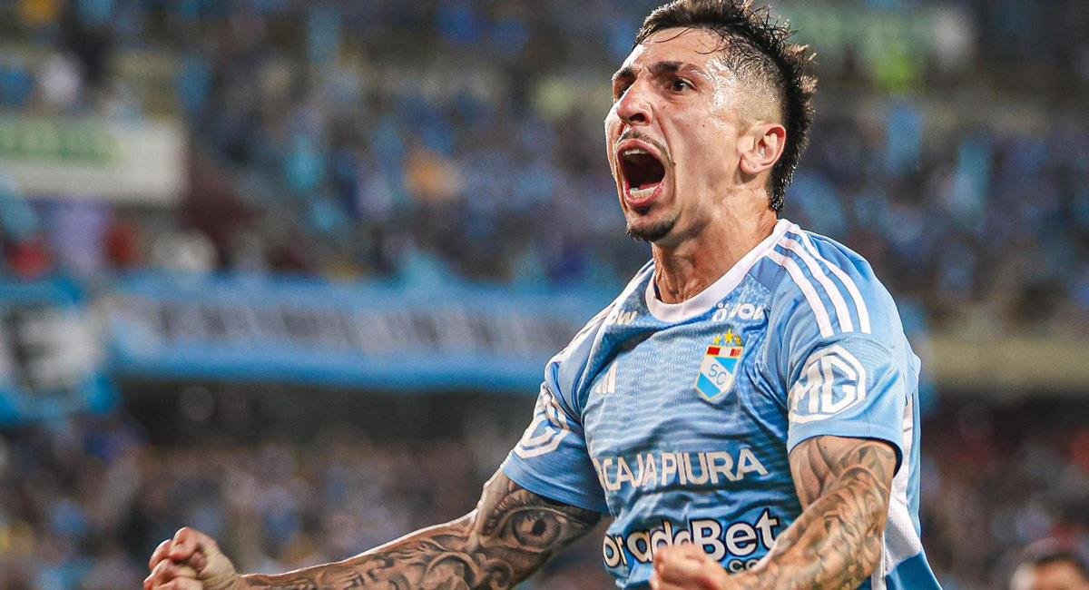 Francosus1's tweet photo. BUENOS DIAS . Tú estás tranquilo esperando el Arg vs Ing pero en 2 días volverá el verdadero amor - odio  pues el más grande del Peru vuelve a jugar liga despues de casi 2 meses. https://t.co/WV5IcIKNt4