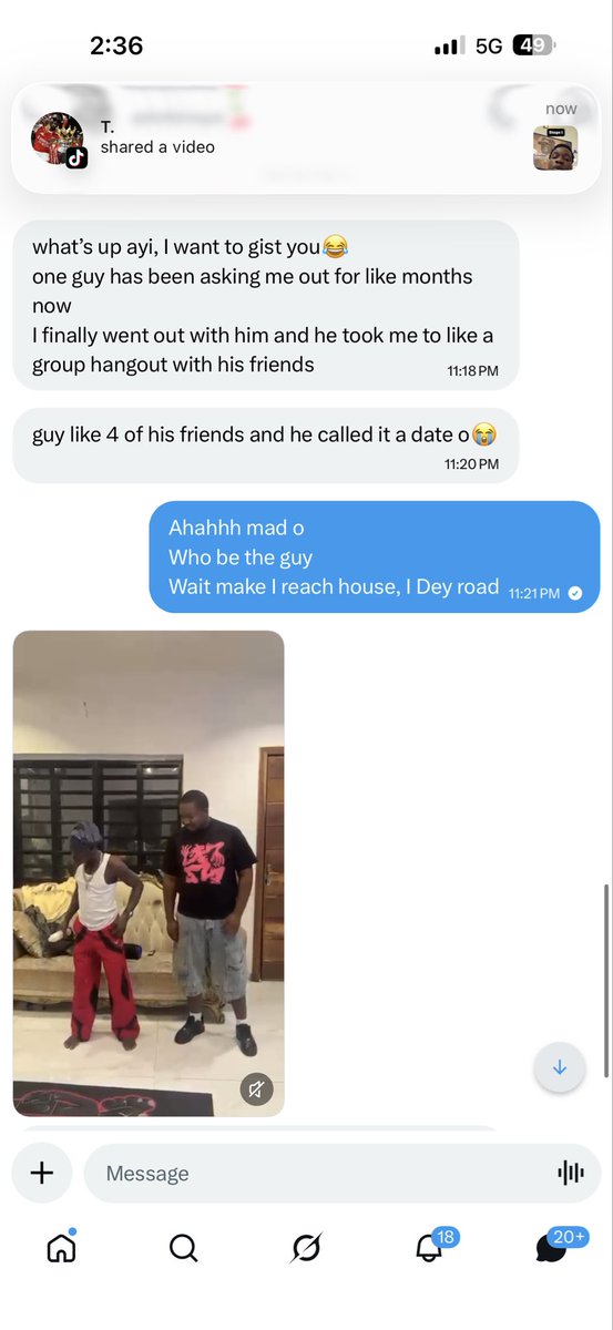 nobdylikesaisha's tweet photo. See this same guy wey dey owe me for over 2months now wey later block me dey hang out with Dj Chicken so if dem arrest am who wan bail am?😭 https://t.co/vVZ2ZBXirI