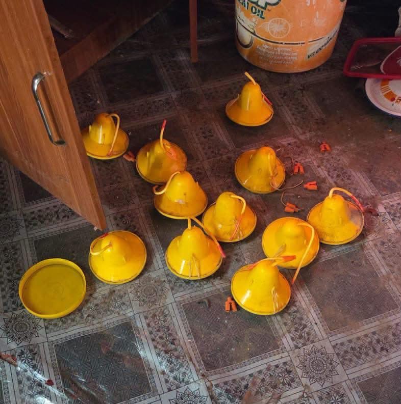 k9_reaper's tweet photo. The forbidden sausage.. in cone shape. Similar to a shaped charge. https://t.co/Z1vjHCvIDQ