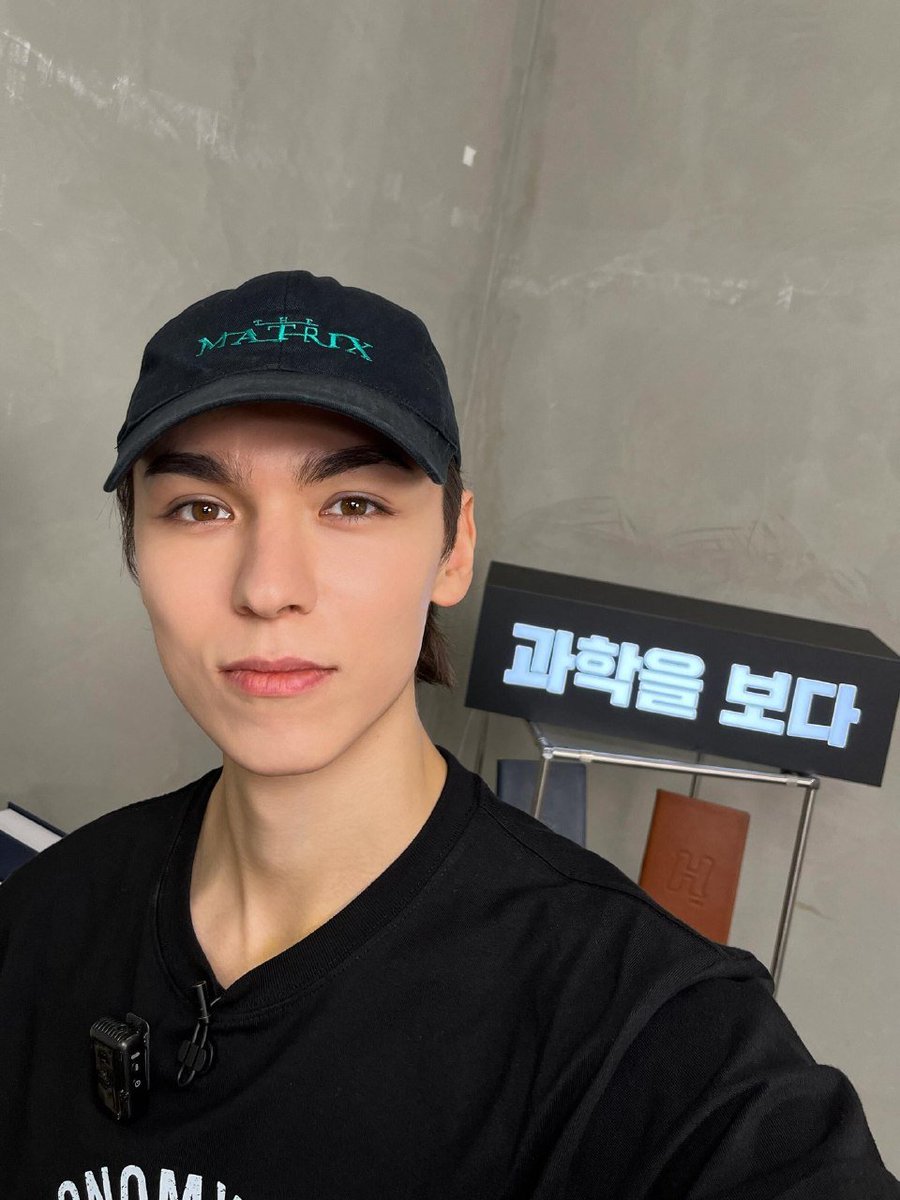 vchew98's tweet photo. #보다BODA

#VERNON #버논
#SEVENTEEN #세븐틴 https://t.co/uT2CULrK6C