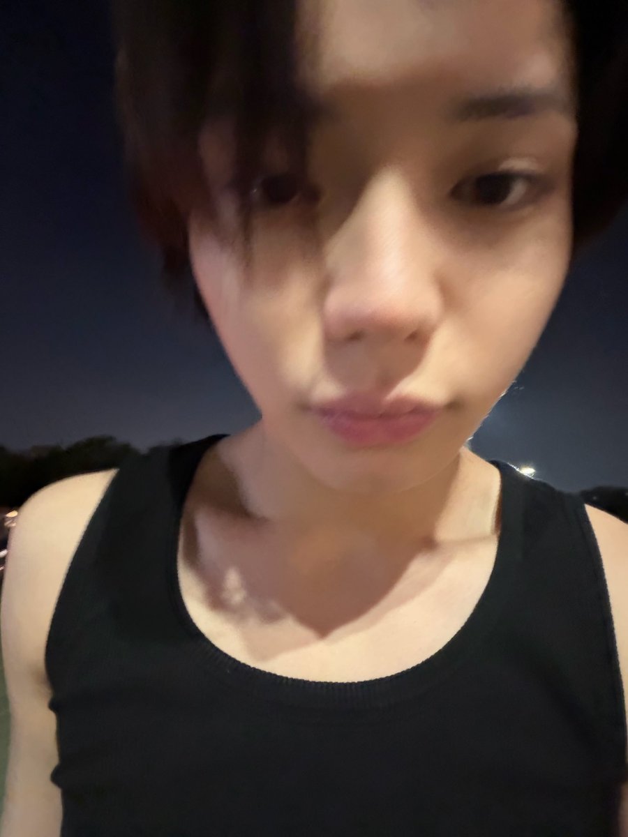 makimengetik's tweet photo. inilah my hari jadi gue #06z https://t.co/Bw21cLkmlI
